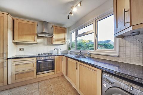 60 Watling View, St Albans, AL1 2PA