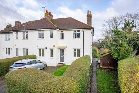 2 bedroom maisonette for sale, Tavistock Avenue, Hertfordshire AL1