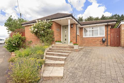 3 bedroom bungalow for sale, Hampden, Hitchin SG4