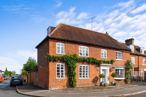 4 bedroom end of terrace house for sale, Market Street, Essex CM17