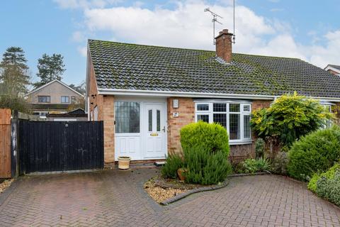 2 bedroom bungalow for sale, Beech Drive, Warwickshire CV8