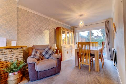 3 bedroom semi-detached house for sale, Albion Road, Buckinghamshire HP12