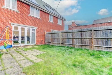 4 bedroom semi-detached house for sale, Doolittle Avenue, High Wycombe HP11