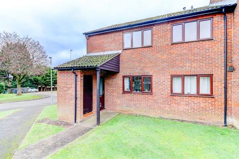 8 Birinus Close, High Wycombe, HP12 3LZ
