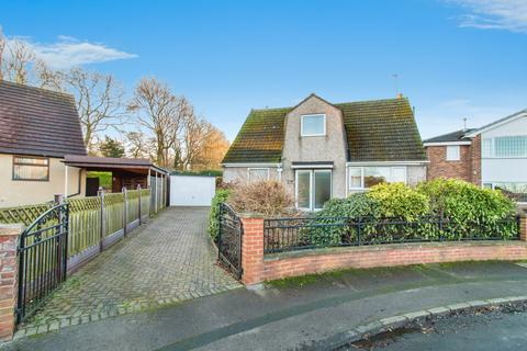 4 bedroom detached house for sale, The Roundway, Leeds LS27