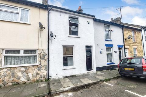 3 bedroom terraced house for sale, East Street, Kent ME4