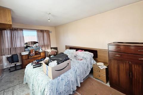 2 bedroom terraced house for sale, Whernside Crescent, Preston PR2