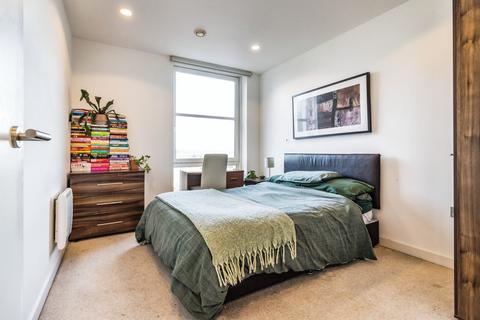 Apartment 1001, Number One Pink, Media City Uk, Salford, M50 2BA
