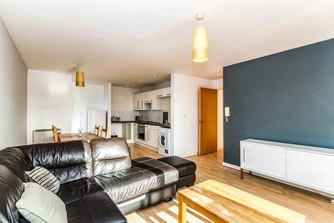 2 bedroom apartment to rent, Quay 5, Salford M5