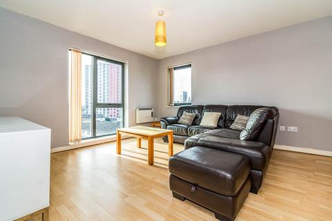 2 bedroom apartment to rent, Quay 5, Salford M5