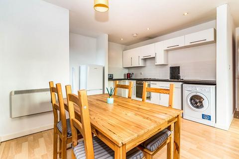 2 bedroom apartment to rent, Quay 5, Salford M5