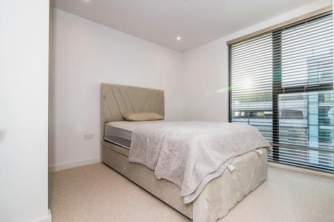 1 bedroom apartment to rent, Red, Salford M50