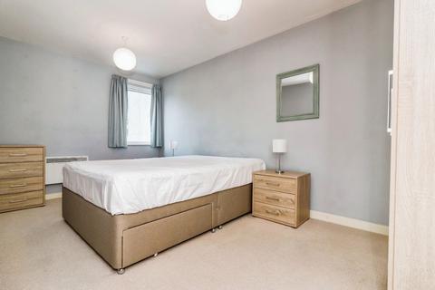 2 bedroom apartment to rent, Broadway, Greater Manchester M50