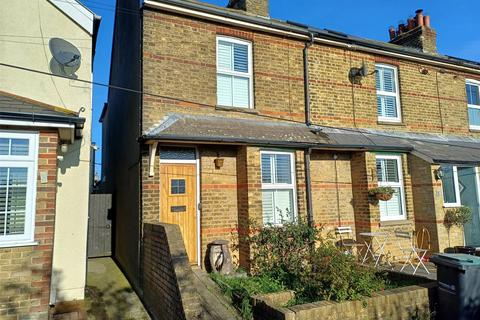 2 bedroom end of terrace house for sale, Bull Lane, Rochester ME3