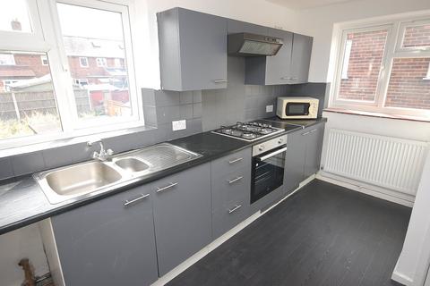 2 bedroom flat to rent, Chestnut Avenue, Derbyshire DE56