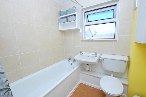 1 bedroom flat for sale, Calder Close, Bristol BS31