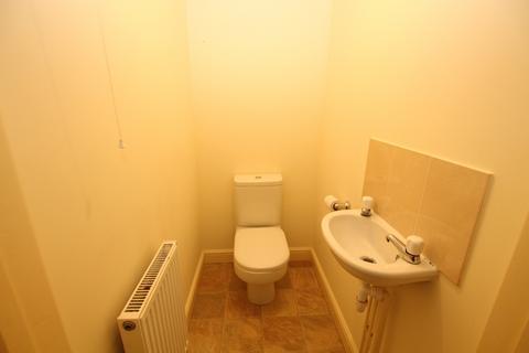 2 bedroom house to rent, High Street, Radstock BA3