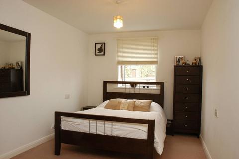 2 bedroom flat to rent, Cassilis Road, Isle Of Dogs, London, E14