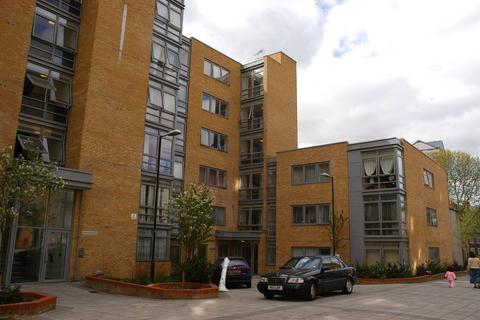 2 bedroom flat to rent, Cassilis Road, Isle Of Dogs, London, E14