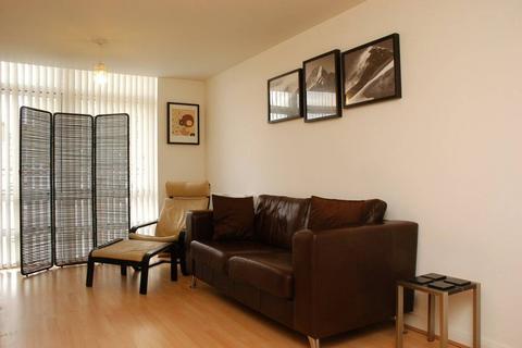 2 bedroom flat to rent, Cassilis Road, Isle Of Dogs, London, E14