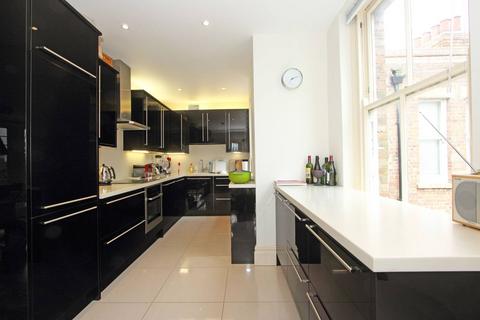 2 bedroom flat to rent, Riverview Gardens, Castelnau, London, SW13