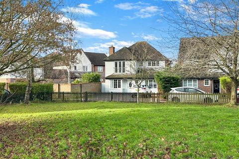 Dale Close, Stanway, Colchester, CO3