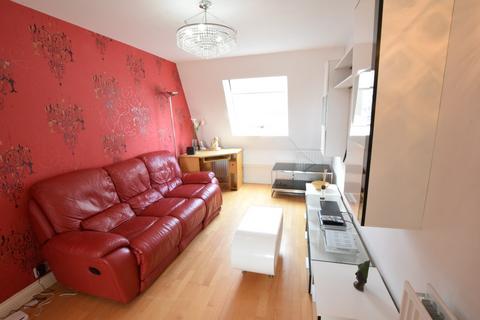 1 bedroom flat to rent, Greyhound Road, London W6