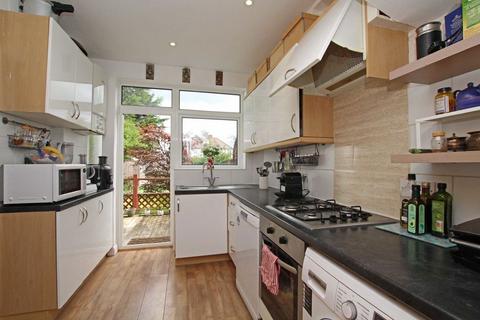 4 bedroom house to rent, Buckleigh Avenue, London SW20