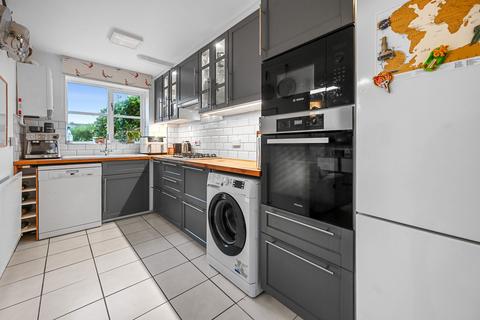 2 Highgrove Mews, Carshalton, SM5 2RF