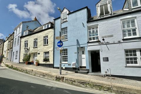 2 Cross Street, Padstow, PL28 8AT