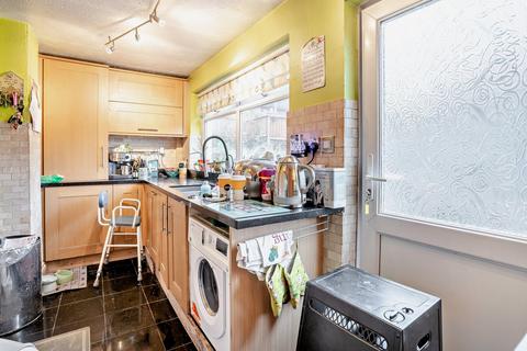 1 Cross Row, Tonypandy, CF40 1HD
