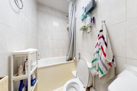 1 bedroom flat for sale, Cator Street, Blackthorne Court Cator Street, SE15