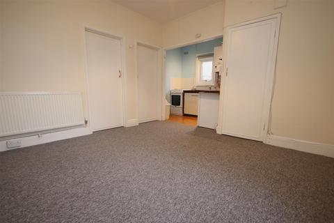 2 bedroom flat to rent, Mill Road, Cambridge CB1