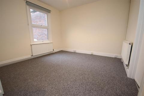 2 bedroom flat to rent, Mill Road, Cambridge CB1