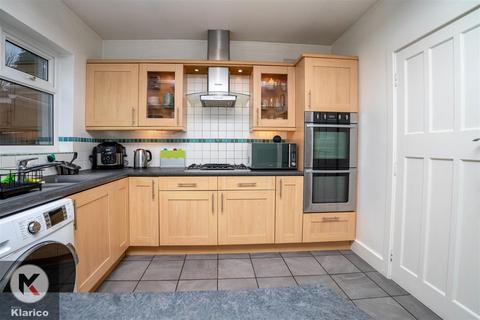 39 Ferndale Road, Birmingham, B28 9AU