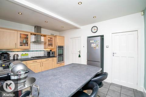 39 Ferndale Road, Birmingham, B28 9AU