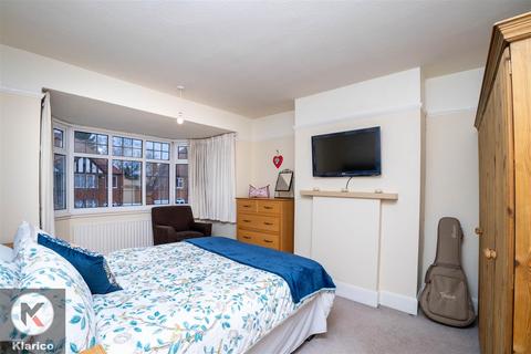 39 Ferndale Road, Birmingham, B28 9AU