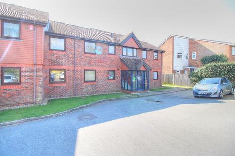 2 bedroom ground floor flat for sale, Black Path, Polegate BN26