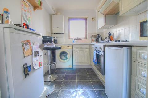 2 bedroom ground floor flat for sale, Black Path, Polegate BN26