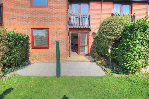 Flat 2, Hawthorn Court Black Path, Polegate, BN26 5BB