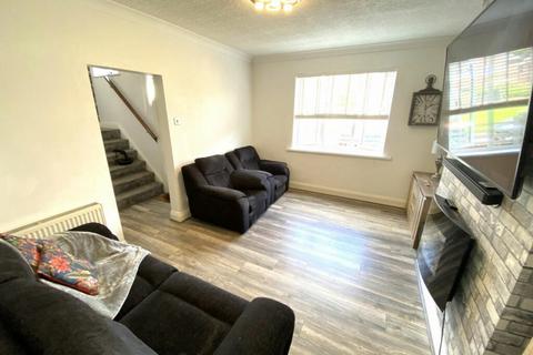 3 bedroom semi-detached house for sale, Lowe Green, Oldham, OL2 6