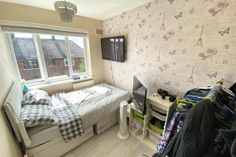 3 bedroom semi-detached house for sale, Lowe Green, Oldham, OL2 6