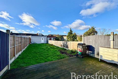 54 Acacia Avenue, Hornchurch, RM12 4EN