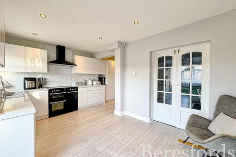 54 Acacia Avenue, Hornchurch, RM12 4EN
