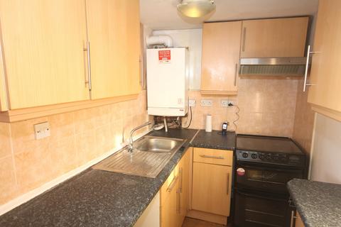 2 bedroom terraced house to rent, London Road, Preston, Lancashire, PR1