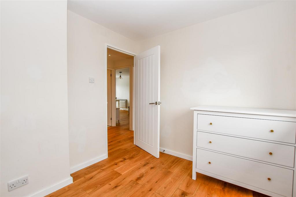 Bedroom 2.1.jpg
