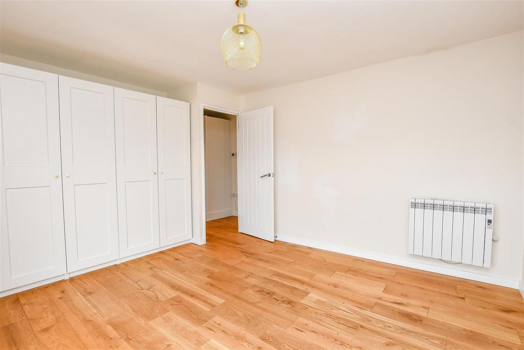 Bedroom 1.3.jpg