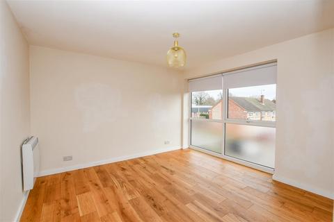 35 Meadow Close, London Colney, St Albans, AL2 1RH