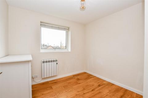 35 Meadow Close, London Colney, St Albans, AL2 1RH