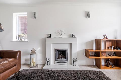 3 Crofton Close, Southampton, SO17 1XB